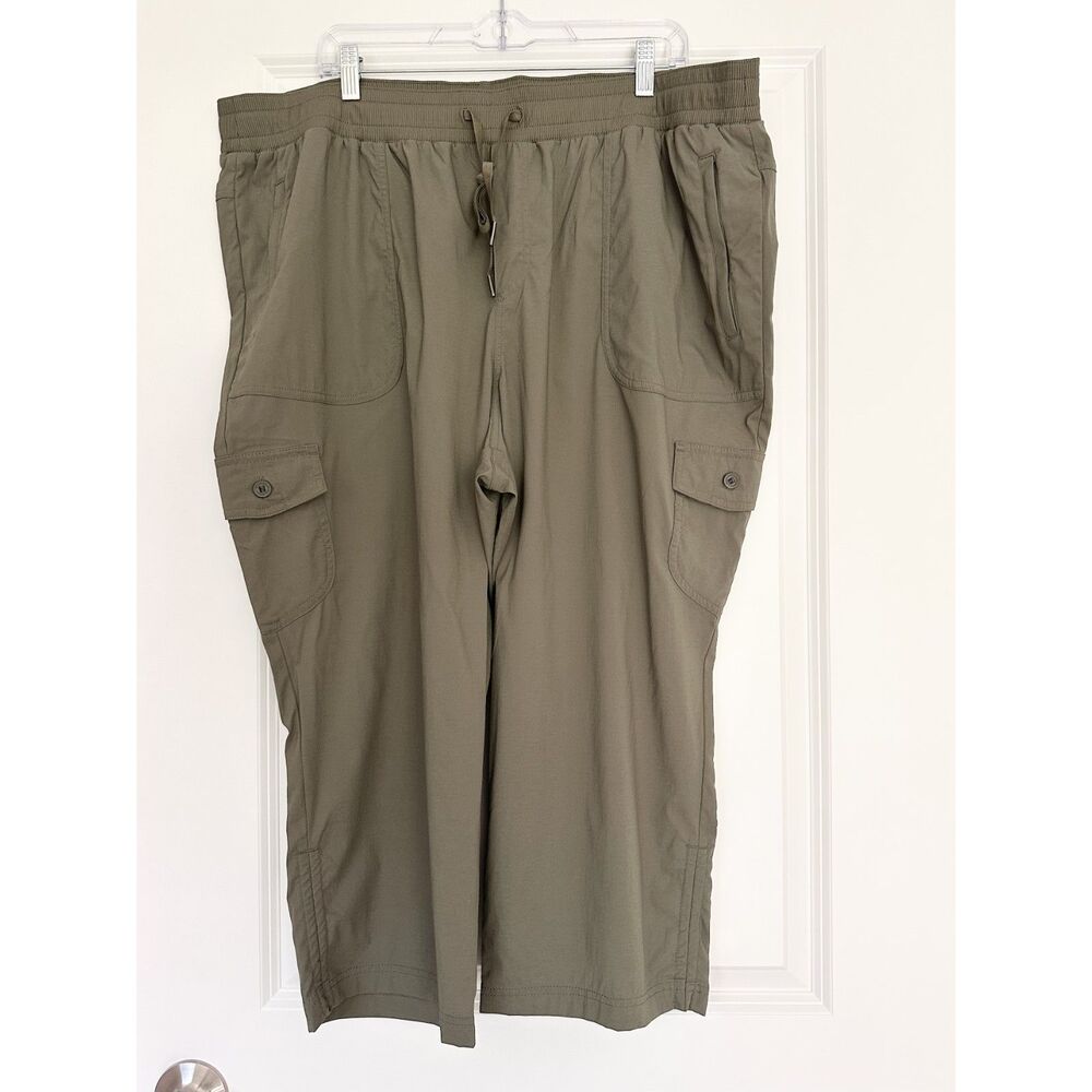 L.L.Bean Cargo Pants Women 2X Olive Green Cropped Pull On Hiking Outdoor Utility